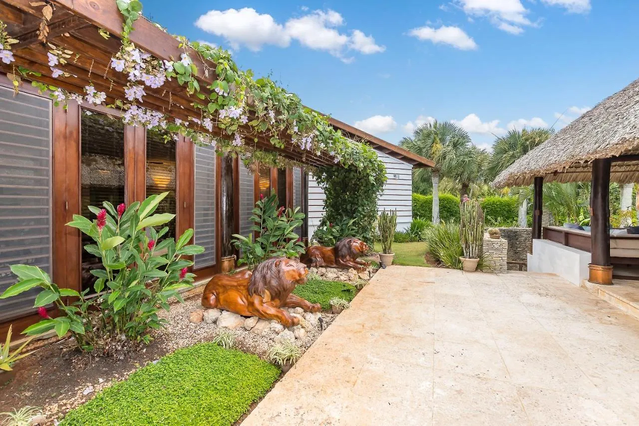 Unique Villa With Ocean And River Views - Staff & Golf Carts La Romana
