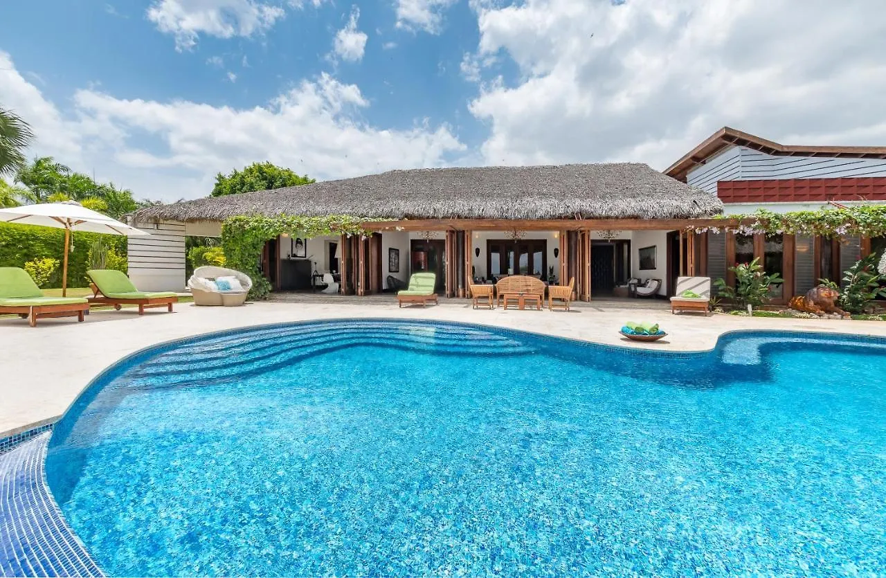 Unique Villa With Ocean And River Views - Staff & Golf Carts لا رومانا