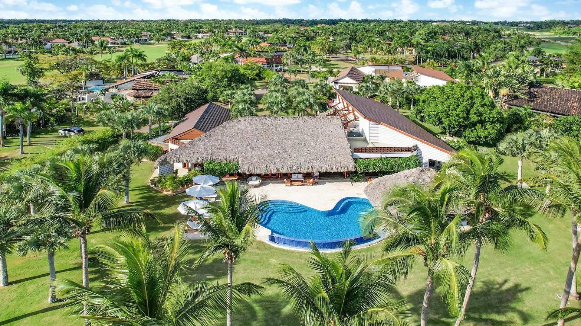 Unique Villa With Ocean And River Views - Staff & Golf Carts location